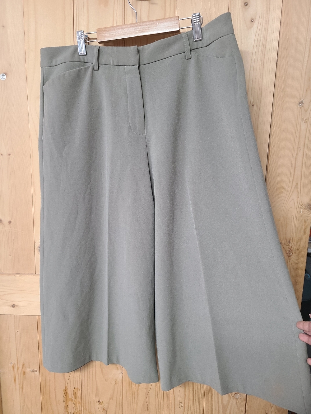 Larry Levine‎ Tailored  Bermuda Shorts
